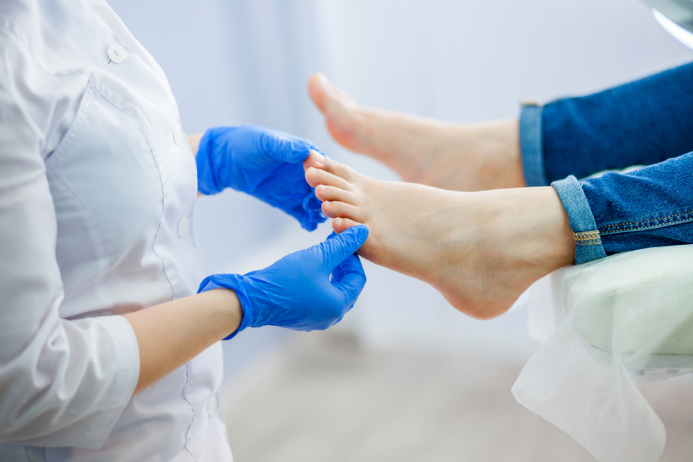 Diabetic Foot Infection: 5 Prevention Tips and 5 Treatment Methods