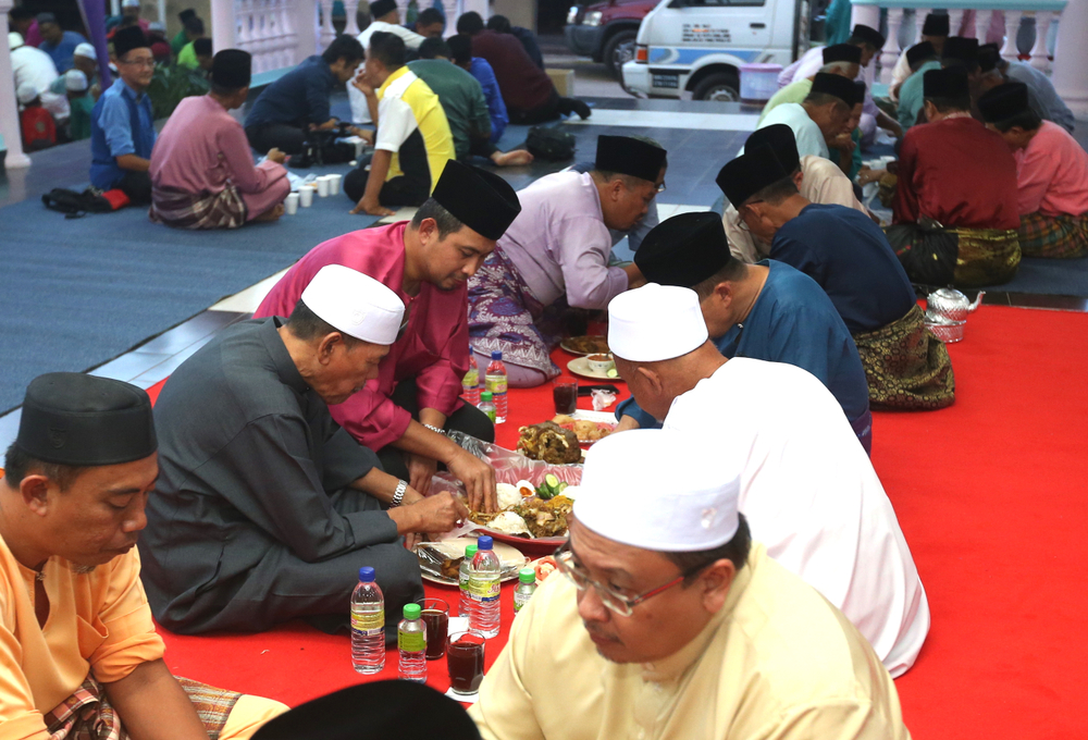 Health tips for those fasting during Ramadan