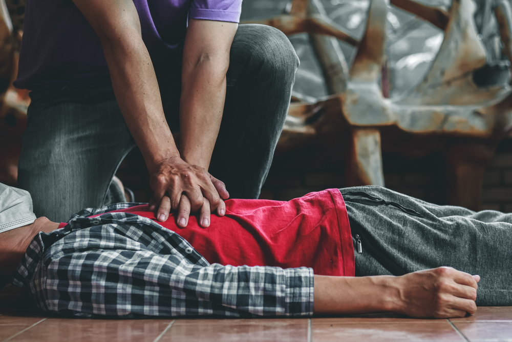 Don’t Know What to do When Someone’s Having a Cardiac Arrest? Here’s What