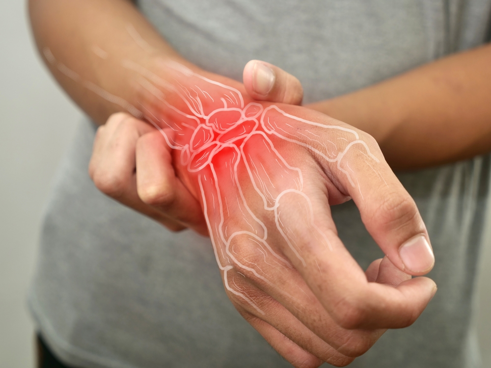 Do Humid Conditions Worsen Bone and Joint Pain?